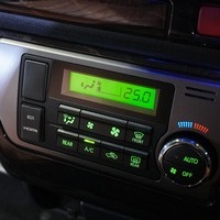 4898 平成28年式　ハイエース スーパーGL ダークプライム 2WD 2,000cc(ガソリン車) 2/5人乗車　7.2万kmのサムネイル