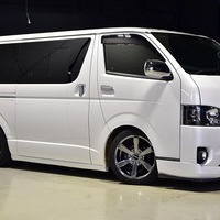4837.平成30年式 ハイエース スーパーGL ダークプライム 2WD 2,800㏄ ディーゼル車 走行8.7万キロ 検査1年付きのサムネイル