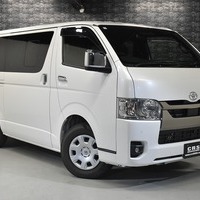4902 令和4年式 ハイエース スーパーGL ダークプライムⅡ 2WD 2,800cc (ディーゼル車)  2/5人乗車 0.16万kmのサムネイル