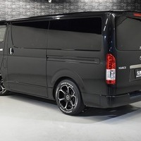 4862 令和1年式 ハイエース スーパーGL ダークプライムⅡ 2WD 2,800cc (ディーゼル車) 2/5人乗車 5.0万kmのサムネイル
