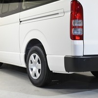 4803 令和6年式 ハイエース DX  2WD 2,800cc (ディーゼル車) 3/6人乗車　30kmのサムネイル
