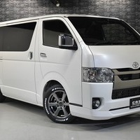 4871 令和4年式 ハイエース スーパーGL ダークプライムⅡ 2WD 2,000cc (ガソリン車)  2/5人乗車 1.1万kmのサムネイル