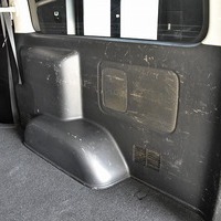 4807.平成29年式 ハイエース スーパーGL ダークプライム 2WD 2,000cc ガソリン車 走行8.8万キロ 検査1年付きのサムネイル
