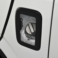 4898 平成28年式　ハイエース スーパーGL ダークプライム 2WD 2,000cc(ガソリン車) 2/5人乗車　7.2万kmのサムネイル
