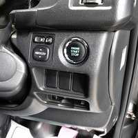 4807.平成29年式 ハイエース スーパーGL ダークプライム 2WD 2,000cc ガソリン車 走行8.8万キロ 検査1年付きのサムネイル