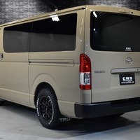 4804 令和6年式 ハイエース スーパーGL 2WD 2,800cc (ディーゼル車) 2/5人乗車 40kmのサムネイル