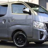 4808 キャラバン オリジナルPKG　GRANDプレミアムGX 2WD 2,400cc (ディーゼル車) 5人乗車　のサムネイル