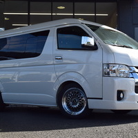 4797　令和3年式　ハイエース　ワゴン　GL　内装アレンジ車両　2WD　2700cc　（ガソリン）　10人乗り　2.5万kmのサムネイル
