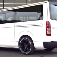 4800 令和6年式 ハイエース DX コントラPKG　2WD 2,800cc (ディーゼル車) 3/6人乗車　50kmのサムネイル
