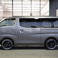 4808 キャラバン オリジナルPKG　GRANDプレミアムGX 2WD 2,400cc (ディーゼル車) 5人乗車　のサムネイル