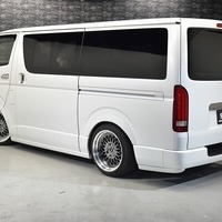 4626 令和1年式 ハイエース スーパーGL ダークプライムⅡ 2WD 2,000cc (ガソリン車) 5人乗車 2.1万kmのサムネイル
