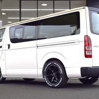 4800 令和6年式 ハイエース DX コントラPKG　2WD 2,800cc (ディーゼル車) 3/6人乗車　50kmのサムネイル