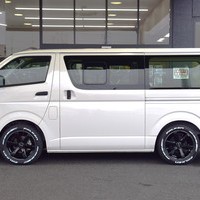 4800 令和6年式 ハイエース DX コントラPKG　2WD 2,800cc (ディーゼル車) 3/6人乗車　50kmのサムネイル