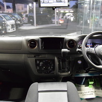 4808 キャラバン オリジナルPKG　GRANDプレミアムGX 2WD 2,400cc (ディーゼル車) 5人乗車　のサムネイル