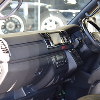 4868 令和2年式 ハイエース スーパーGL ダークプライムⅡ　2WD 2,000cc (ガソリン車) 5人乗車 3.6万kmのサムネイル