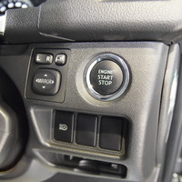 4859 平成30年式 レジアスエース スーパーGL ダークプライム 2WD 2,800cc (ディーゼル車) 5人乗車 7.0万kmのサムネイル
