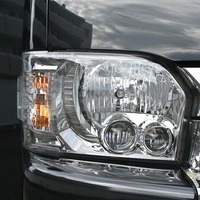 4864 令和4年式 ハイエース スーパーGL ダークプライム2　2WD 2,800cc (ディーゼル) 2/5人乗車 2.7万kmのサムネイル