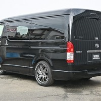 4864 令和4年式 ハイエース スーパーGL ダークプライム2　2WD 2,800cc (ディーゼル) 2/5人乗車 2.7万kmのサムネイル