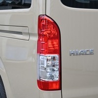 4719 令和6年式 ハイエース スーパーGL　2WD 2,800cc (ディーゼル) 2/5人乗車 35kmのサムネイル