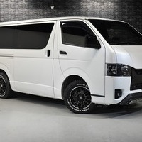 4874 令和5年式 ハイエース スーパーGL ダークプライムⅡ 2WD 2,800cc (ディーゼル車) 5人乗車 1.2万kmのサムネイル