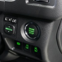4949 令和6年式 ハイエース スーパーGL  2WD 2,800cc(ディーゼル車) 2/5人乗車 40kmのサムネイル