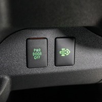 4949 令和6年式 ハイエース スーパーGL  2WD 2,800cc(ディーゼル車) 2/5人乗車 40kmのサムネイル