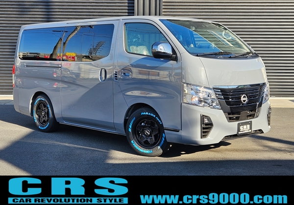 4937　キャラバン　GRANDプレミアムGX　2WD　2000cc　ガソリン車　5人乗りのサムネイル