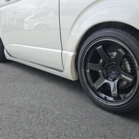 4678　令和1年式　ハイエース　スーパーGL　2WD　2000cc　ガソリン車　5人乗り　4.2万km　スーパーチャージャー搭載のサムネイル