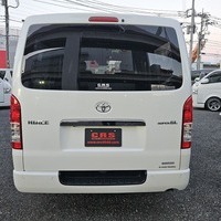 4962　令和4年式　ハイエース　スーパーGL　ダークプライムⅡ　4WD　2800cc　ディーゼル車　5人乗り　1.2万kmのサムネイル