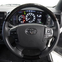 4946 令和5年式 トヨタ ハイエース スーパーGL DP-Ⅱ 2WD  2,800cc(ディーゼル車) 2/5人乗車 1.6万kmのサムネイル