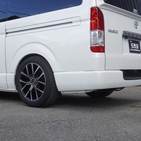 4993 平成30年式 ハイエース スーパーGL ダークプライム　2WD 2,800cc (ディーゼル) 2/5人乗車 1.5万kmのサムネイル