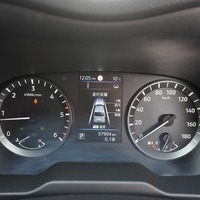 4987 令和4年式 キャラバン グランドプレミアムＧＸ　2WD 2,400cc (ディーゼル) 2/5人乗車 5.8万kmのサムネイル