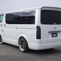 4981 令和4年式 ハイエース スーパーGL ダークプライムⅡ 2WD 2,800cc (ディーゼル) 2/5人乗車 1.1万kmのサムネイル