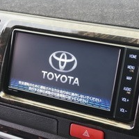 4981 令和4年式 ハイエース スーパーGL ダークプライムⅡ 2WD 2,800cc (ディーゼル) 2/5人乗車 1.1万kmのサムネイル