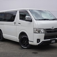 4927 令和4年式 ハイエース スーパーGL ダークプライムⅡ 2WD 2,800cc (ディーゼル) 2/5人乗車 3.0万kmのサムネイル
