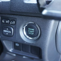 4894　令和2年式　ハイエース　スーパーGL　ダークプライムⅡ　2WD　2000cc　ガソリン車　5人乗り　6.7万kmのサムネイル