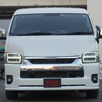 4627　令和4年式　ハイエース　ワゴン　GL　2WD　2700cc　ガソリン車　10人乗り　0.5万km　ベッドキットⅣ架装のサムネイル