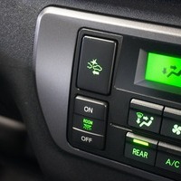 5026  令和2年式 トヨタ ハイエース スーパーGL ダークプライムⅡ 2WD 2,000cc(ガソリン車）2.9万kmのサムネイル