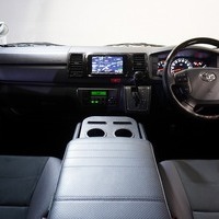 4972 平成28年式 トヨタ ハイエース スーパーGL ダークプライム 2WD 2,800cc(ディーゼル車）9.3万kmのサムネイル