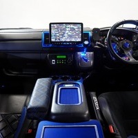 4702 令和1年式 ハイエース スーパーGL ダークプライムⅡ　2WD 2,000cc (ガソリン) 2/5人乗車 9.3万kmのサムネイル