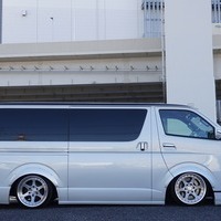 4681　平成30年式　ハイエース　スーパーGL　ダークプライムⅡ　2WD　2000cc　ガソリン車　5人乗り　3.2万km　エアサスのサムネイル