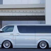 4893　令和2年式　ハイエース　スーパーGL　ダークプライムⅡ　2WD　2800cc　ディーゼル車　5.0万km　ハイドロのサムネイル