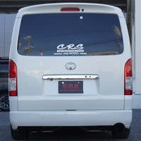 4973　ハイエース　50thアニバーサリーLIMITED　2WD　2000cc　ガソリン車　5人乗り　1.3万kmのサムネイル