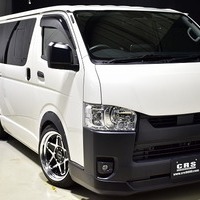 5023. 令和5年式 ハイエース DX 2WD 2,000cc ガソリン車 3/6人乗車 走行3.5キロ 検査1年付きのサムネイル