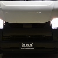 5023. 令和5年式 ハイエース DX 2WD 2,000cc ガソリン車 3/6人乗車 走行3.5キロ 検査1年付きのサムネイル