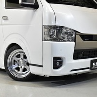 4984 令和5年式 トヨタ ハイエース スーパーGL DP-Ⅱ 2WD  2,800cc(ディーゼル車) 2/5人乗車 5,900kmのサムネイル