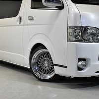 5026  令和2年式 トヨタ ハイエース スーパーGL ダークプライムⅡ 2WD 2,000cc(ガソリン車）2.9万kmのサムネイル