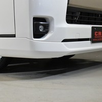 4942 令和5年式 ハイエース スーパーGL ダークプライムⅡ 2WD 2,000cc (ガソリン車) 2/5人乗車 3.0万kmのサムネイル