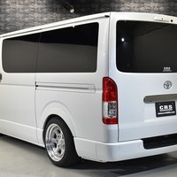 4984 令和5年式 トヨタ ハイエース スーパーGL DP-Ⅱ 2WD  2,800cc(ディーゼル車) 2/5人乗車 5,900kmのサムネイル