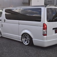 4681　平成30年式　ハイエース　スーパーGL　ダークプライムⅡ　2WD　2000cc　ガソリン車　5人乗り　3.2万km　エアサスのサムネイル